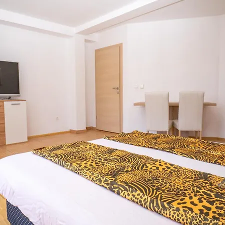 Besker Apartment *